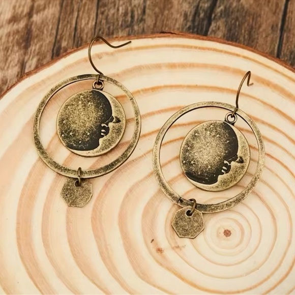 Gothic Vintage Ethnic Bronze Brushed Moon Hollow Round Earring - Picture 2 of 5